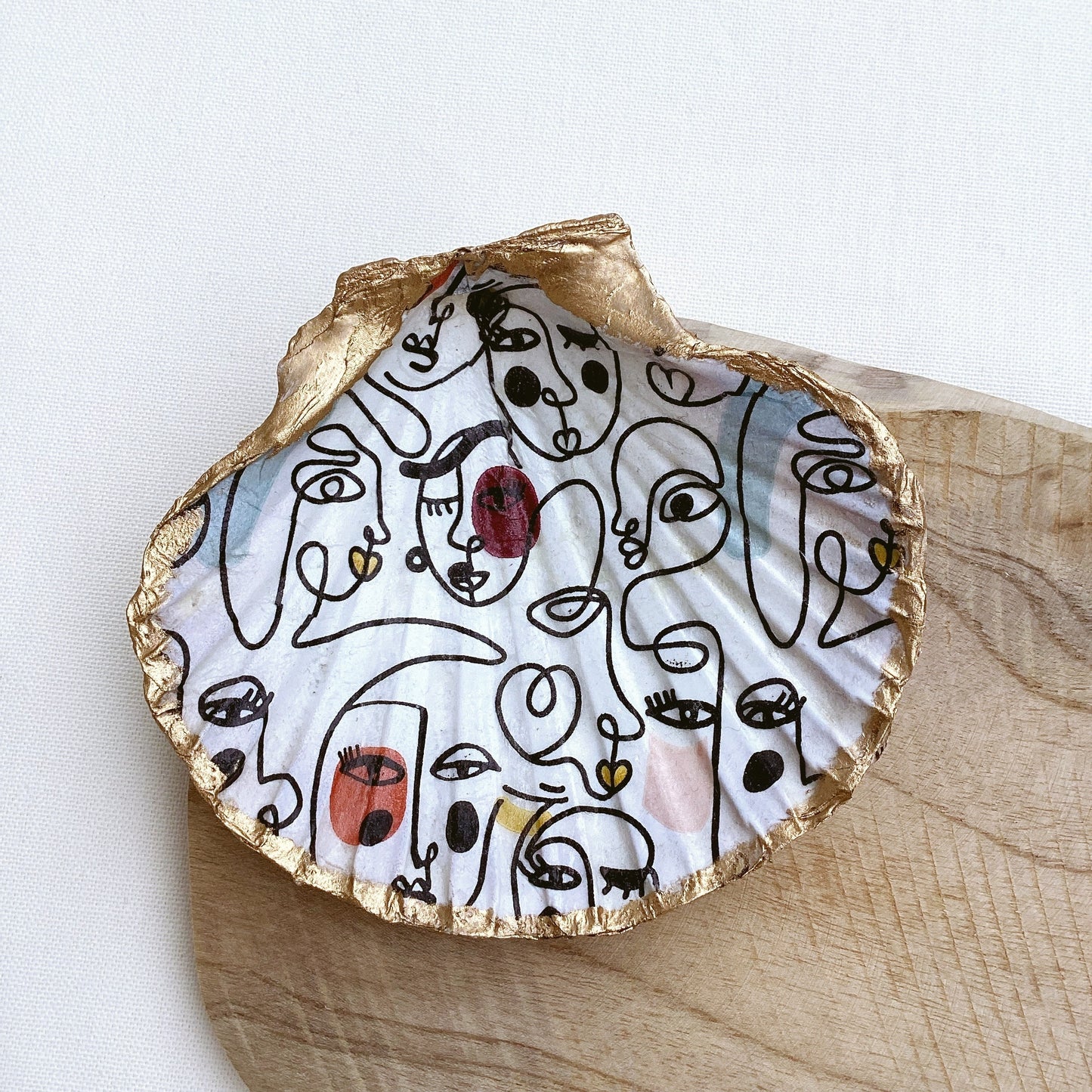 Coquille saint Jacques décoratif - vidé poche - Porte bijoux Motifs Miro
