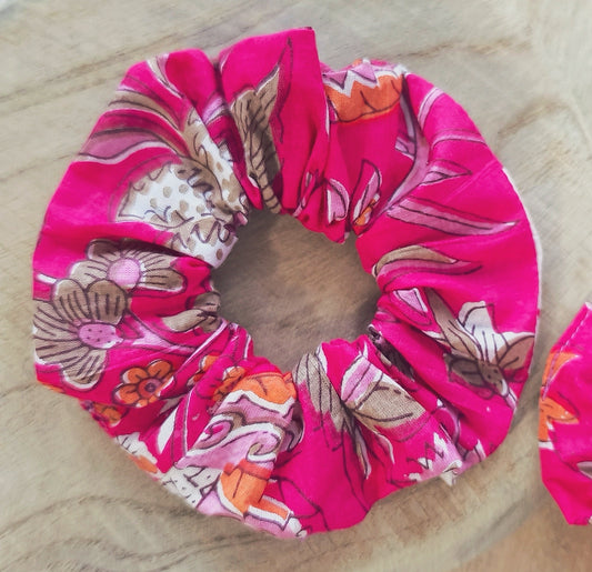 Chouchou tissu coton indien - fleurs rose fond rose fushia