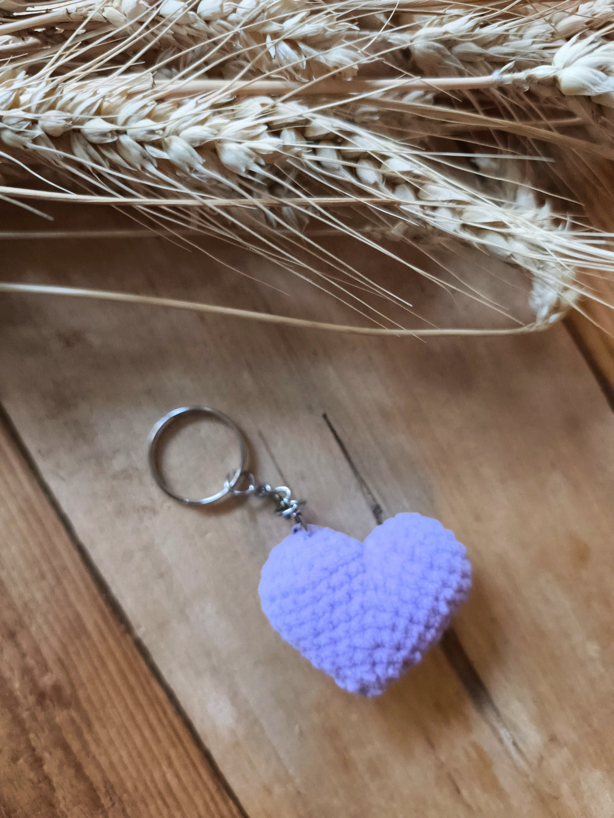 Porte-clés cœur au crochet — Création artisanale de Nicoleta
