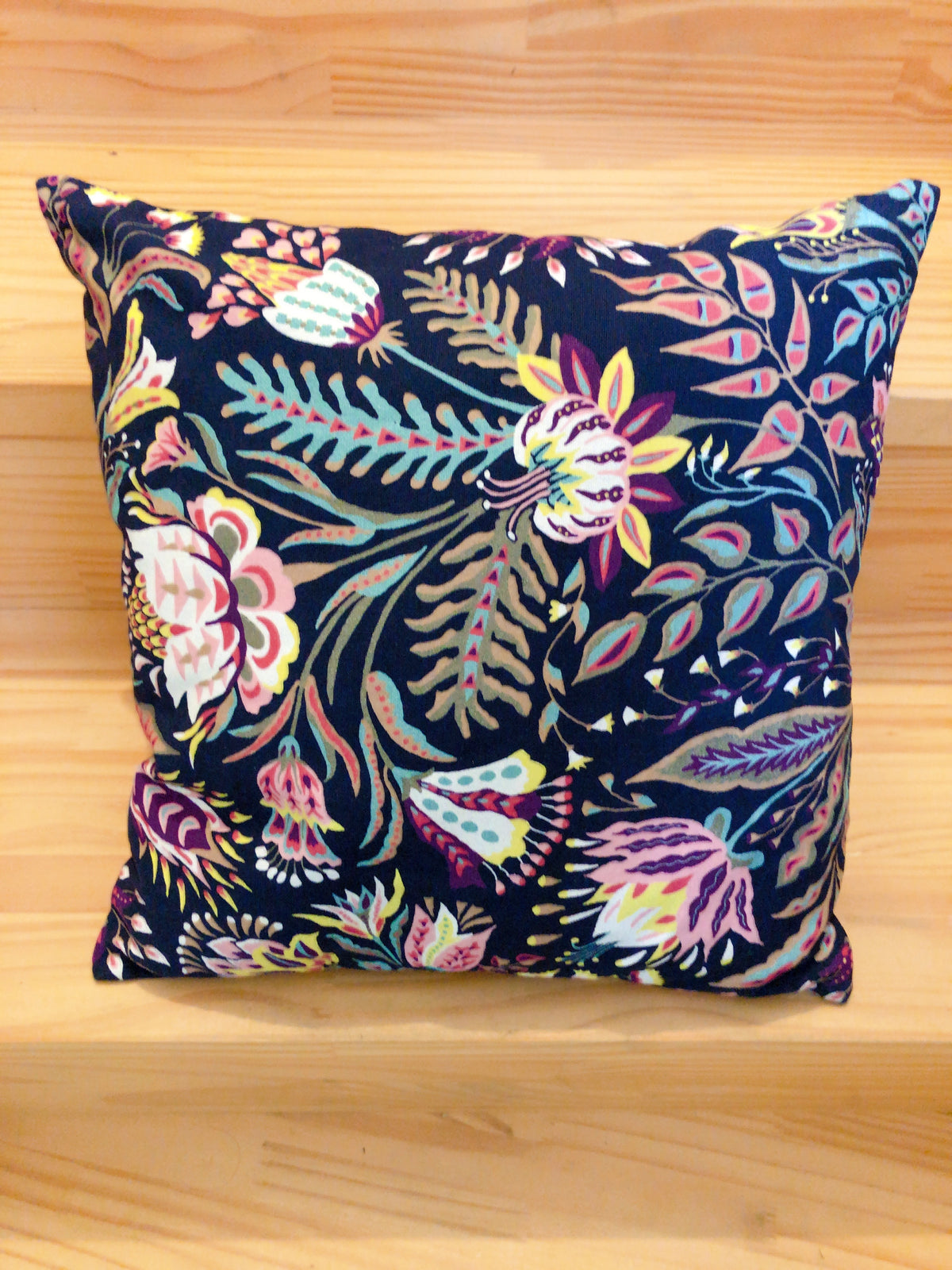 1 coussin carré avec intérieur standard 40x40