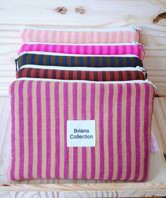 Pochette en coton à rayures effet matelassé avec zip 